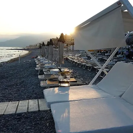 Διαμέρισμα Casa Allegria, Sei Posti Letto, Ampio E Luminoso Vallecrosia